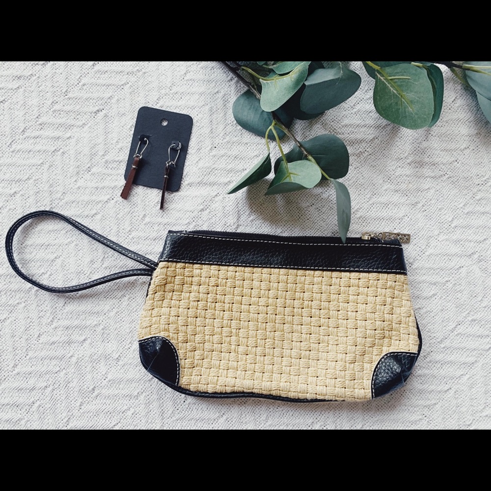 Braided Clutch w/Faux Leather Detail - Like New!